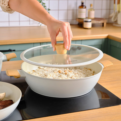 Karaca Swiss Crystal Almond Cream Batterie de Cuisine Induction 7 pièces Karaca Swiss Crystal Almond Cream Batterie de Cuisine Induction 7 pièces