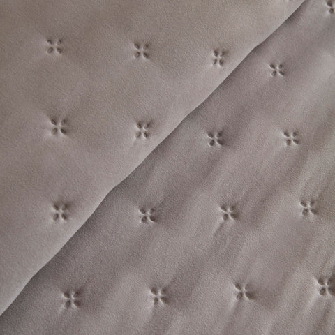 Breezy – Jeté de lit gris 160 x 240 cm