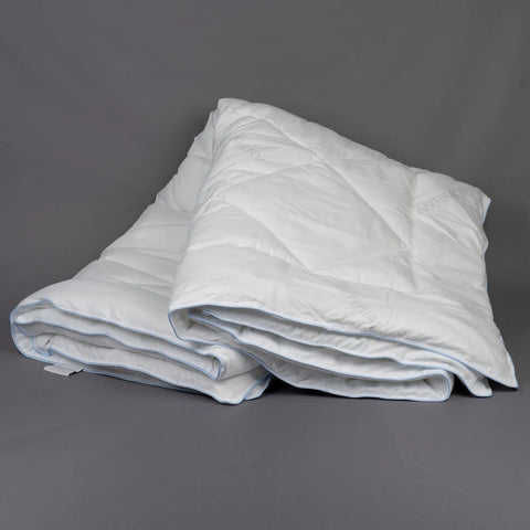 Couette Karaca Home certifiée Oeko-Tex aux propriétés antibactériennes, 130 x 195 cm