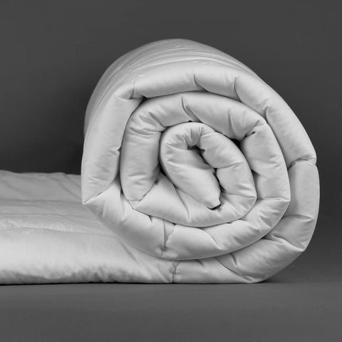 Couette Karaca Home en bambou certifiée Oeko-Tex, 130 x 195 cm