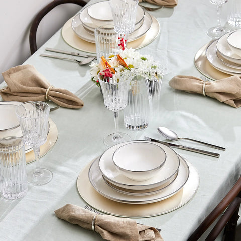Karaca Red Carpet Collection Service de table Streamline Eclipse pour 12 personnes, 57 pièces, New Generation Bone, platine