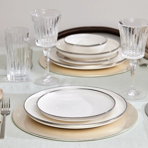 Karaca Red Carpet Collection Service de table Streamline Eclipse pour 12 personnes, 57 pièces, New Generation Bone, platine