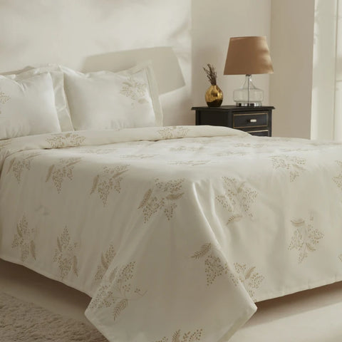 Karaca Home Aurelia Couverture Double Brodée Écrue