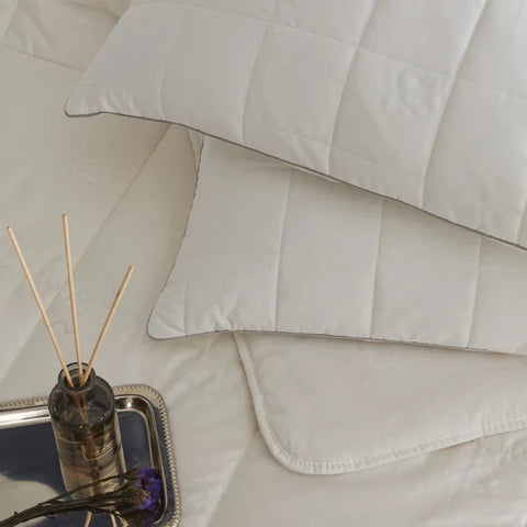 Oreiller matelassé en coton Karaca Home