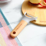 Éplucheur latéral Karaca x Refika Gadgets avec manche en bois