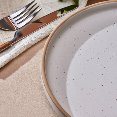 Karaca Dot Assiette de Service Réactive 26 cm