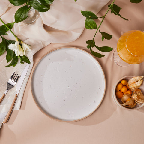 Karaca Dot Assiette de Service Réactive 26 cm