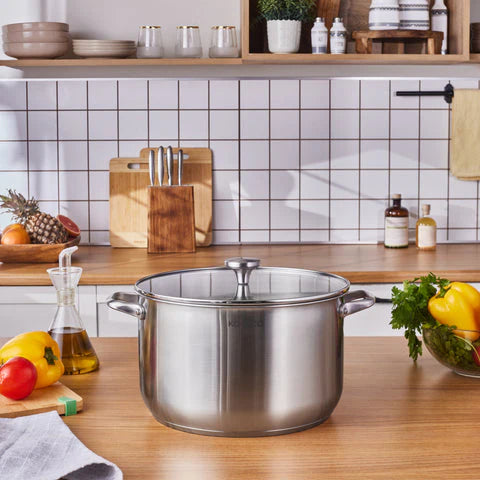 Karaca Elite Casserole à Induction en Acier Inoxydable avec Couvercle, 30 cm, Argenté