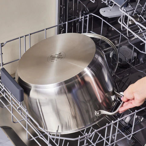 Karaca Elite Casserole à Induction en Acier Inoxydable avec Couvercle, 30 cm, Argenté