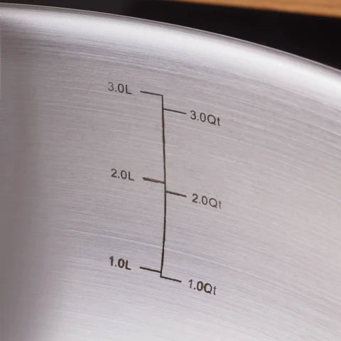 Karaca Elite – Casserole plate en acier inoxydable 26 cm, 3,4 L