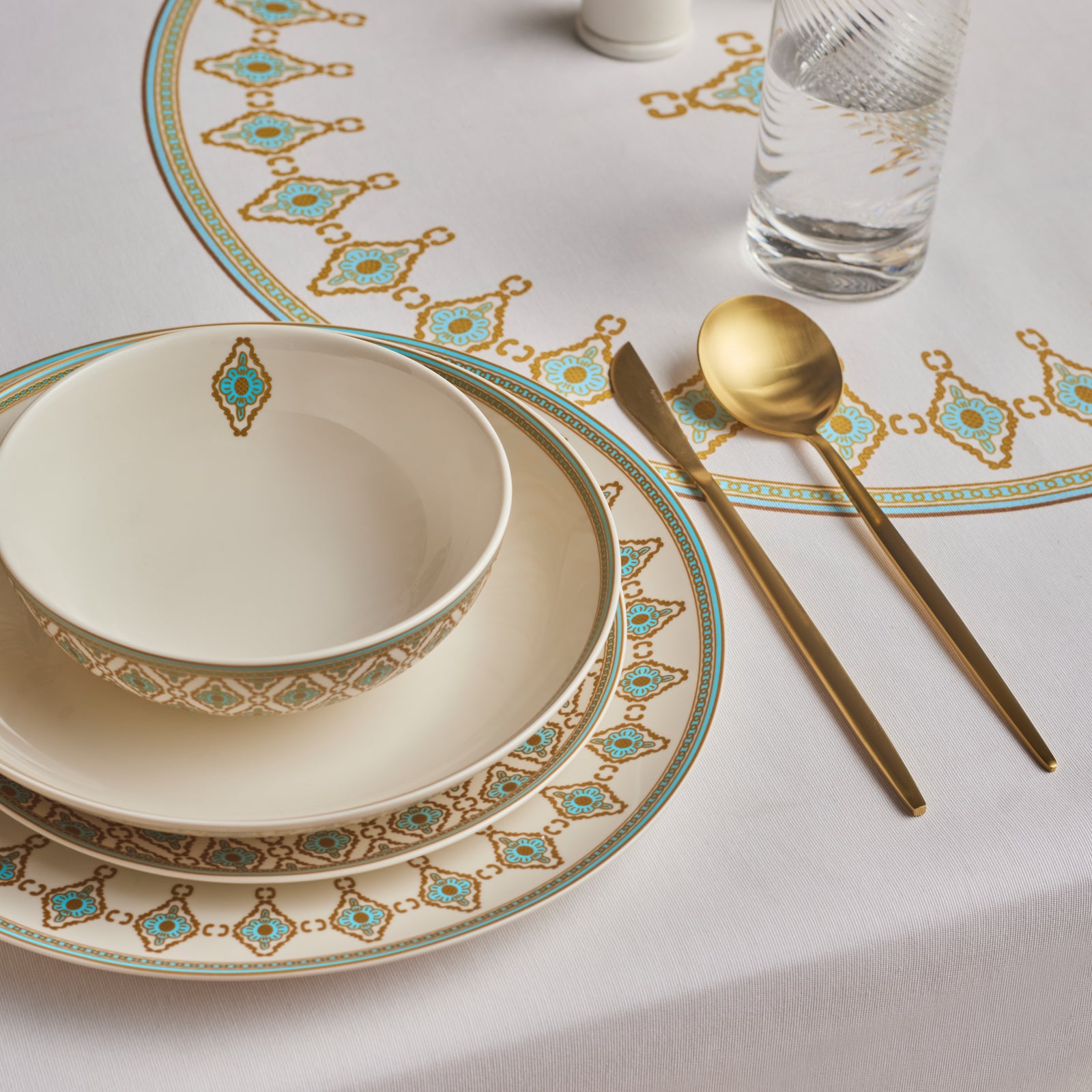 Karaca Forever Bone Artiste Service De Table Karaca Forever Bone 53 Pièces - Porcelaine Blanc 12 Personnes Service 53 Pièces