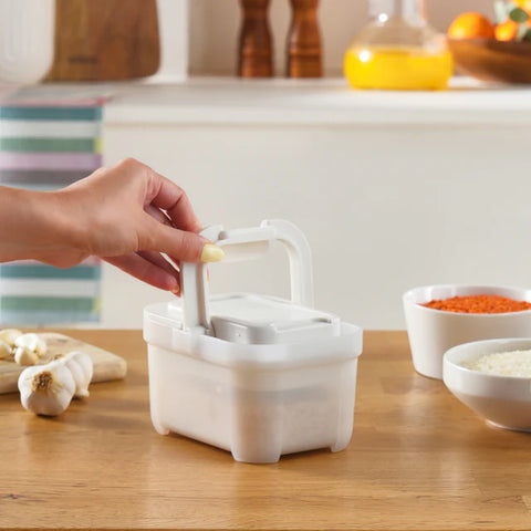 Boîte de conservation avec cuillère Karaca Spoonsafe