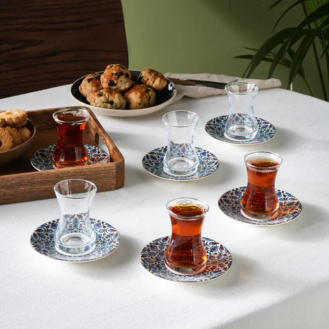 Service à Thé Turc Karaca Emirgan 12 Pièces en Bone China pour 6 Personnes, 130 ml, Multicolore