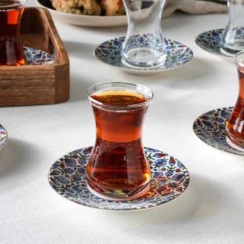 Service à Thé Turc Karaca Emirgan 12 Pièces en Bone China pour 6 Personnes, 130 ml, Multicolore
