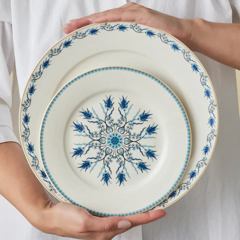 Service de table Karaca Forever Bone China Iznik 24 pièces pour 6 personnes, Multicolore