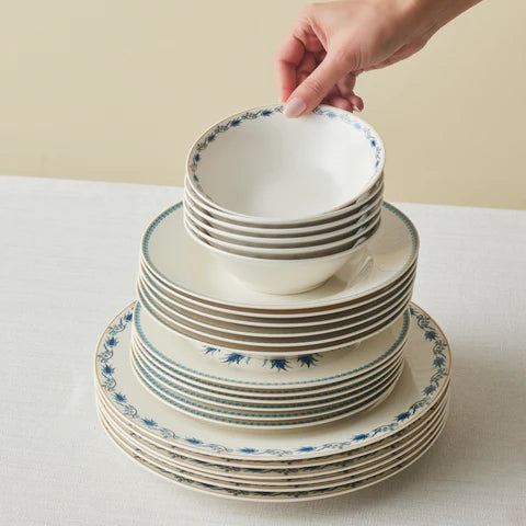 Service de table Karaca Forever Bone China Iznik 24 pièces pour 6 personnes, Multicolore