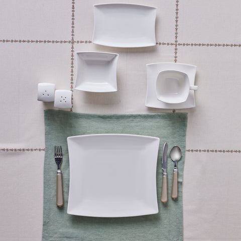 Karaca Stream Pure Perfect Blanc 32 Pièces Service de Petit Déjeuner 6 Personnes Carré