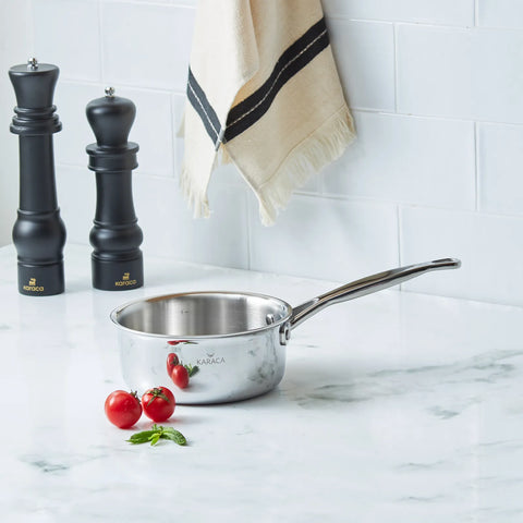 Casserole à lait Karaca Power Steel Tri Ply avec fond en nid d’abeille, 1,4 L 16 cm