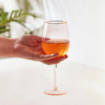 Verre à pied Karaca Gemma, 510 ml, couleur saumon