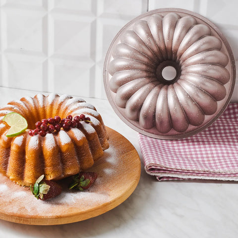 Karaca Lina Moule à cake en fonte 25,5 cm 