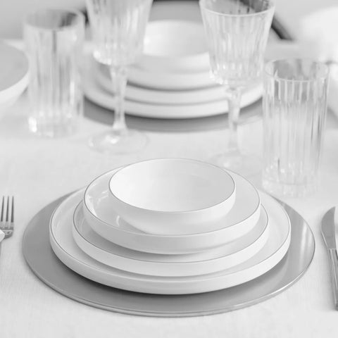 Karaca Red Carpet Collection Service de table Streamline New Saturn 59 pièces, 12 personnes, New Generation Bone, platine