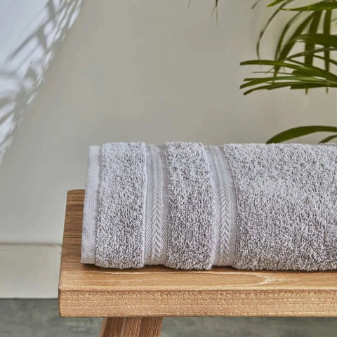 Serviette de douche Karaca Wheat 100% coton, gris clair, 70X140 cm