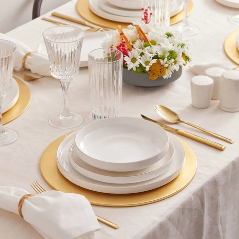 Karaca Red Carpet Collection Service de table Streamline New Saturn 59 pièces, 12 personnes, New Generation Bone, or