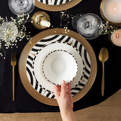 Service de table en porcelaine Karaca Roll pour 6 personnes, 24 pièces