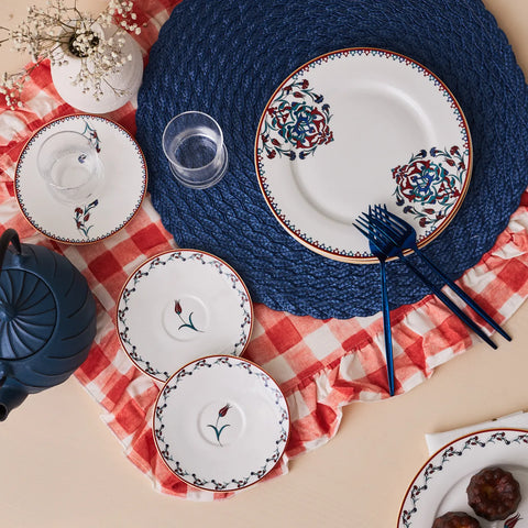 Assiette à dessert Karaca Nakkaş pour 6 personnes, 18 pièces