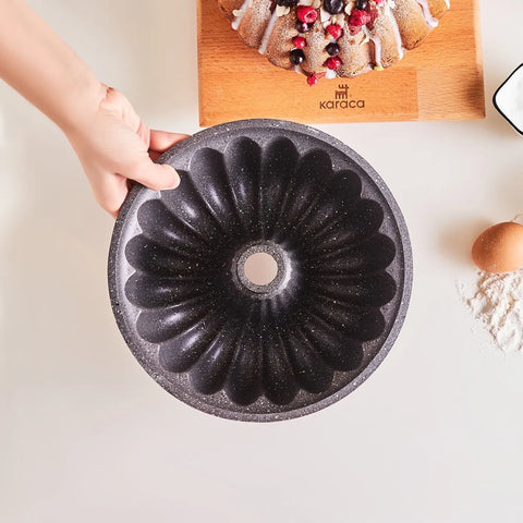 Moule à gâteau Karaca Cake Pro Lina en fonte, cuivre, 25 cm