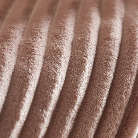 Karaca Ruby Stripe, Couverture TV Wellsoft, Rose