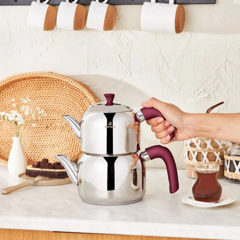 Théière Karaca Alder avec la base d’induction taille moyenne, pourpre