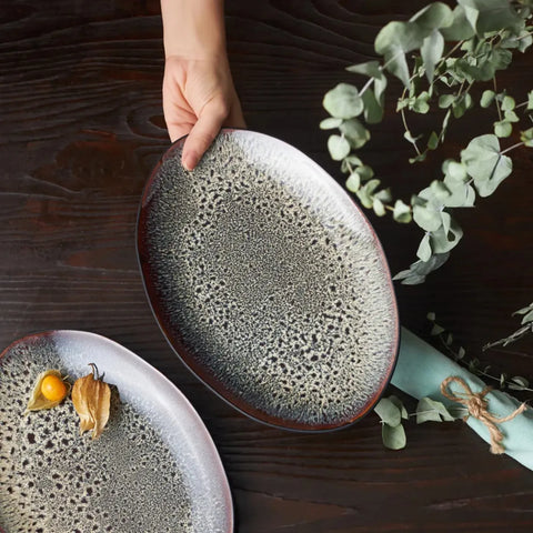 Set d'assiettes de service Karaca Galactic Reactive Glaze, 2 pièces, taille moyenne