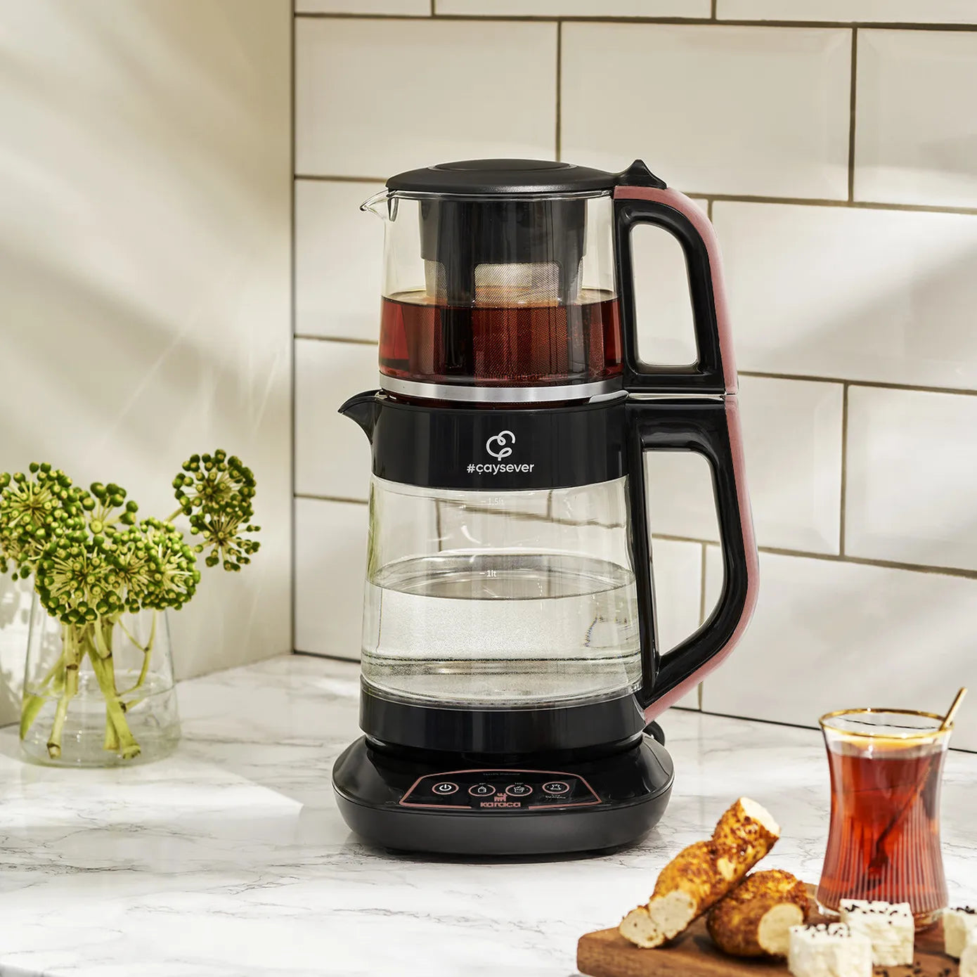 Théière Karaca Nero Midi Noire 2 Pièces - 1,35 L + Bouilloire 1,95 L, Capacité 12 Tasses