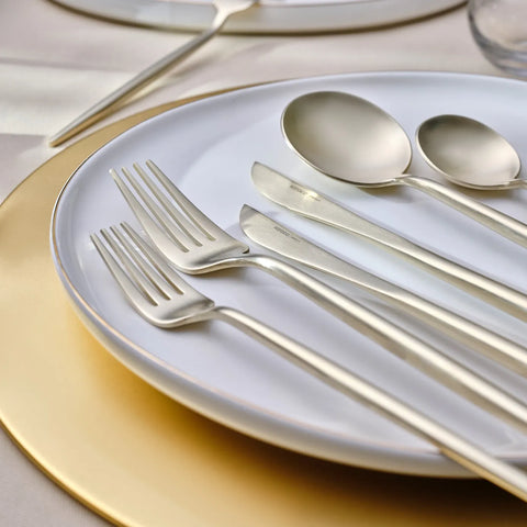 Ensemble de couverts Karaca Jupiter pour 12 personnes, 84 pièces, or champagne mat, coffret premium 