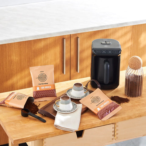 Karaca Hatır Café Turc Torréfié Moyen avec Beaucoup de Mousse, 100 g