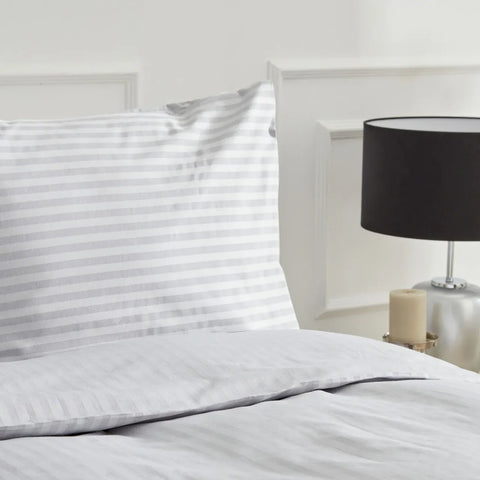 Parure de Lit Simple en Satin Rayé Gris Karaca Home Josef