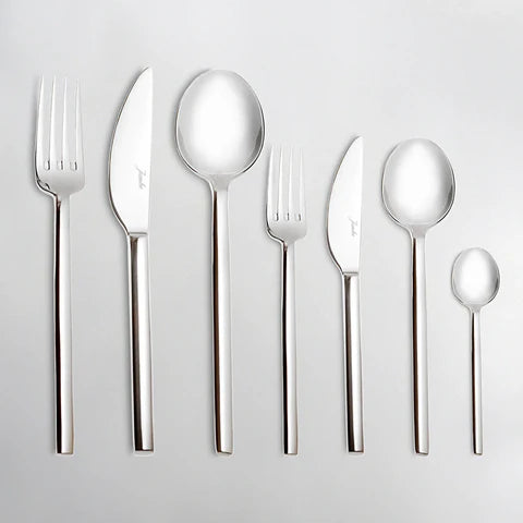 Jumbo 8100 Service De Couverts 84 Pièces Pour 12 Personnes Avec Boîte